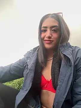 MichelleDiaz Pink online show from 11-17-25, 10:25