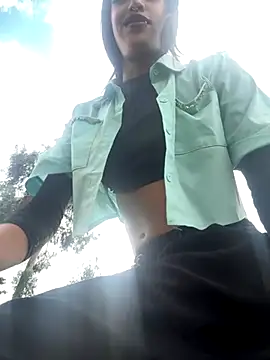 MichelleDiaz Pink online show from 11-18-25, 08:56