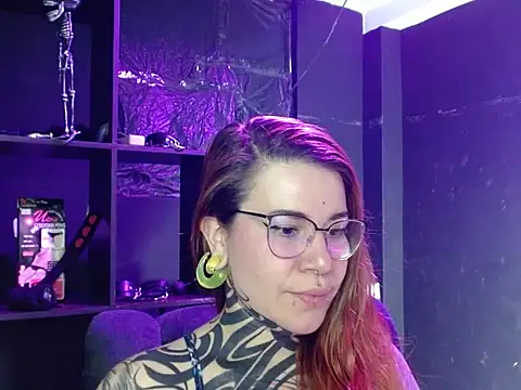 Snapshot of Pandora_9666 chatting on 10-15-25, 02:32 Pandora 9666 online show from 10-15-25, 02:32