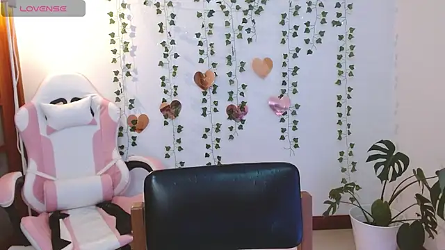 hellokitty  valery online show from 06-18-26, 02:21