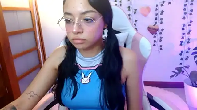 hellokitty  valery online show from 06-12-26, 01:58
