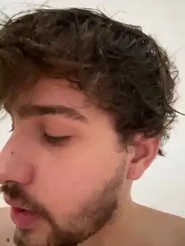 Snapshot of zJaulin chatting on 11-04-25, 07:50 zJaulin online show from 11-04-25, 07:50