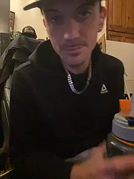 Polaroid White online show from 11-03-25, 07:13