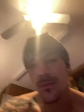 Polaroid White online show from 11-03-25, 07:17