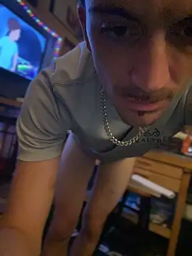 Polaroid White online show from 10-28-25, 08:13