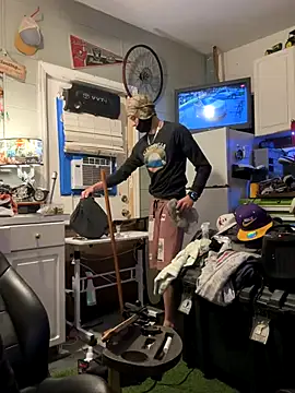 Polaroid White online show from 11-29-25, 12:38