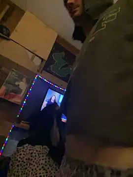 Polaroid White online show from 10-26-25, 10:59