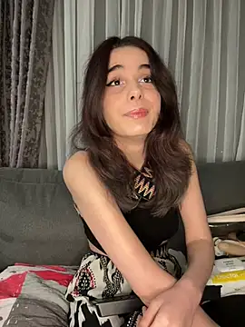 Snapshot of Mazzekyn chatting on 02-15-26, 08:08 Mazzekyn online show from 02-15-26, 08:08