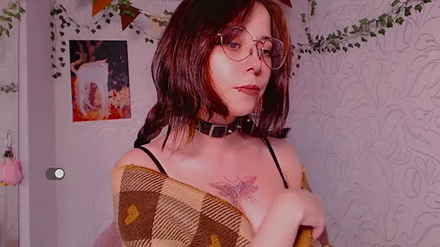 Snapshot of _miraclecattt_ chatting on 10-04-25, 09:33 miraclecattt online show from 10-04-25, 09:33