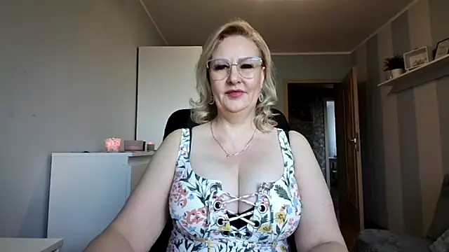 DianaLive online show from 04-01-26, 06:15