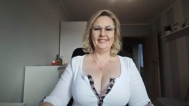 DianaLive online show from 02-25-26, 07:30