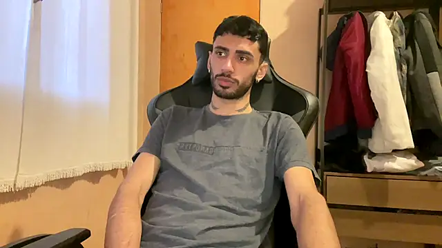 Snapshot of iendriw chatting on 09-19-25, 09:19 iendriw online show from 09-19-25, 09:19