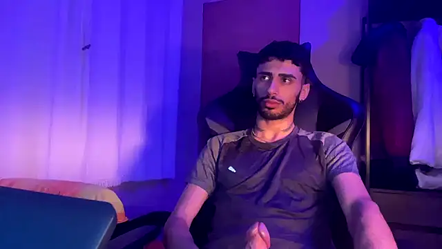 Snapshot of iendriw chatting on 09-15-25, 06:14 iendriw online show from 09-15-25, 06:14