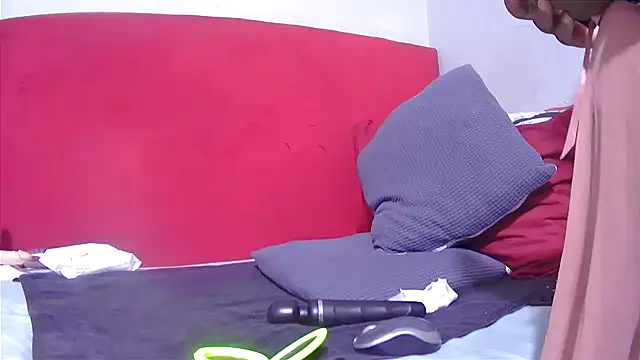 tasha97x online show from 11-01-25, 05:47