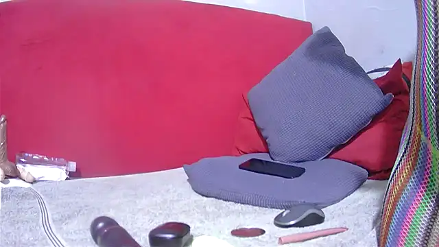 tasha97x online show from 10-27-25, 05:08