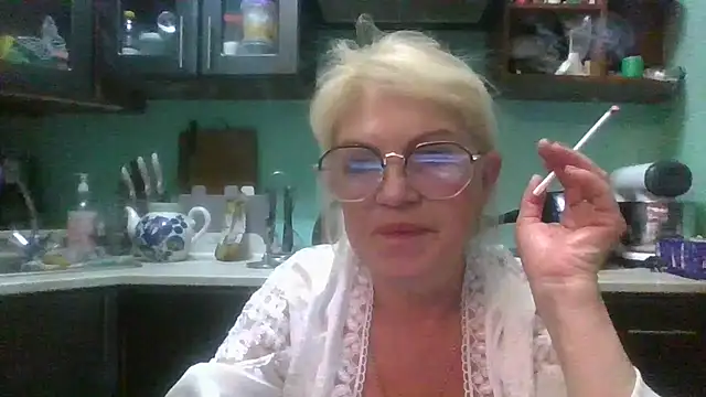 Snapshot of Heidi-Helga chatting on 10-01-25, 06:45 Heidi-Helga online show from 10-01-25, 06:45