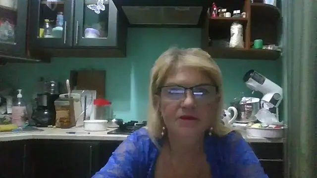 Snapshot of Heidi-Helga chatting on 09-21-25, 06:35 Heidi-Helga online show from 09-21-25, 06:35