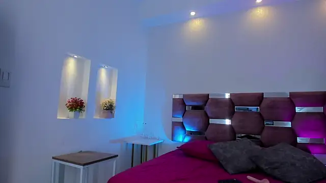 Snapshot of Roxana_Karlsson chatting on 03-16-25, 11:38 Roxana Karlsson online show from 03-16-25, 11:38