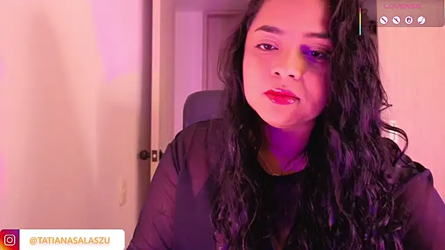 Snapshot of tatiana_10 chatting on 05-29-26, 05:35 tatiana 10 online show from 05-29-26, 05:35