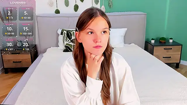 Amber Rogers online show from 10-08-25, 02:18