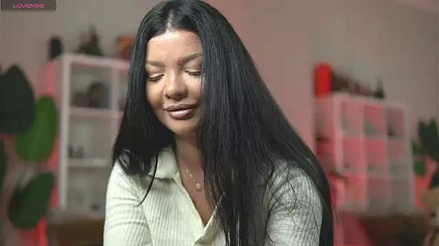 MadisonColes online show from 10-06-25, 02:13