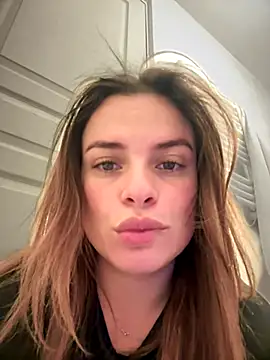 gynna kimera online show from 12-21-25, 04:19