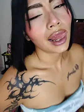 Snapshot of Kylie_brazt chatting on 05-30-26, 03:46 Kylie brazt online show from 05-30-26, 03:46