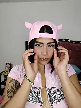 Snapshot of Kylie_brazt chatting on 05-31-26, 04:07 Kylie brazt online show from 05-31-26, 04:07