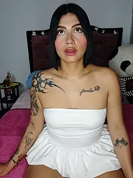 Snapshot of Kylie_brazt chatting on 05-19-26, 01:56 Kylie brazt online show from 05-19-26, 01:56