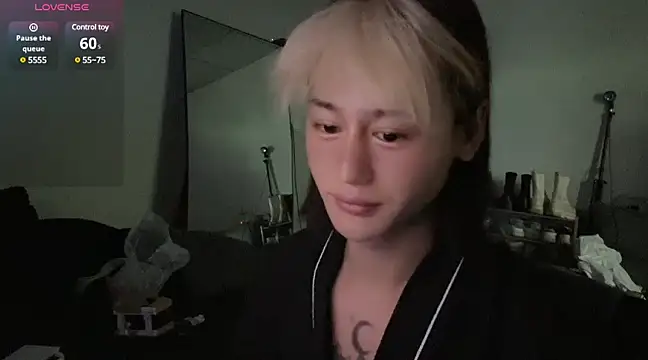 888888zzzz online show from 03-10-25, 04:17