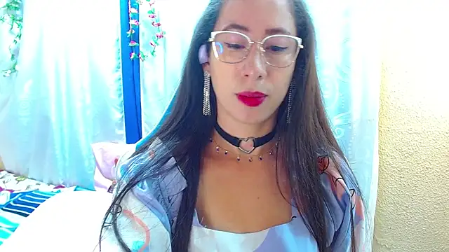 Gia leinn online show from 11-05-25, 01:47