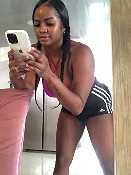 Snapshot of ValerieBlakee chatting on 05-18-26, 04:34 ValerieBlakee online show from 05-18-26, 04:34