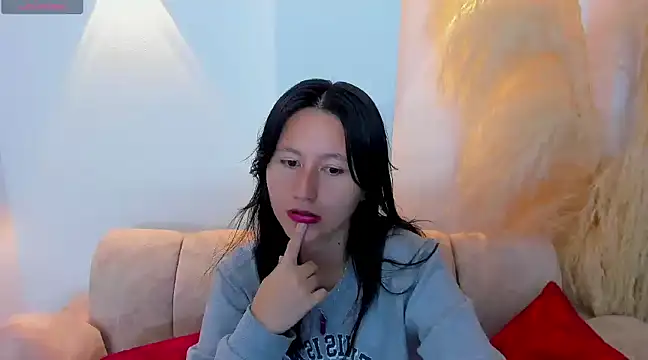 Snapshot of xoxo_kiitty chatting on 03-11-25, 12:06 xoxo kiitty online show from 03-11-25, 12:06