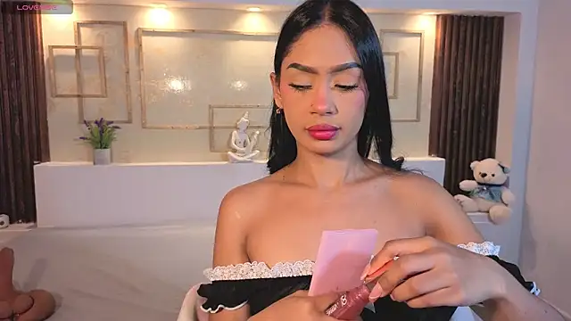 ChloeMoon9 online show from 10-28-25, 12:04