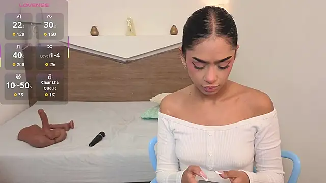 ChloeMoon9 online show from 01-10-26, 12:33