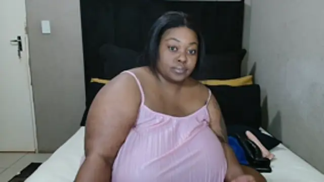 Snapshot of Lusty_N_Busty chatting on 06-05-26, 05:29 Lusty N Busty online show from 06-05-26, 05:29