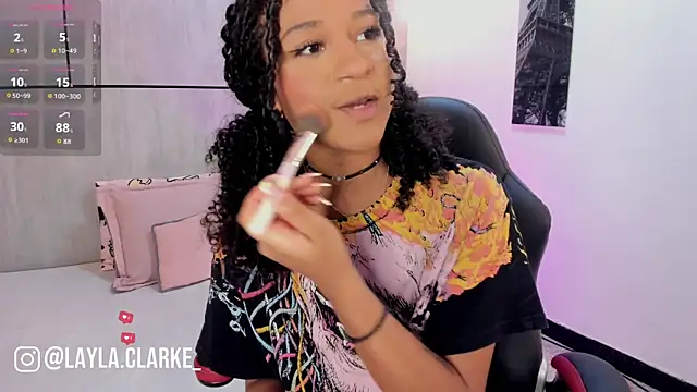 Layla Clarke online show from 03-25-26, 03:39