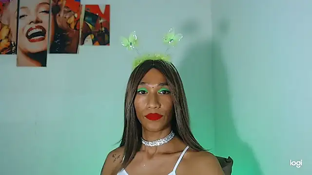 red veltet online show from 10-30-25, 07:44