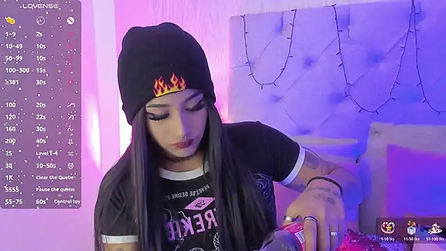 goth tasha online show from 11-14-25, 08:01