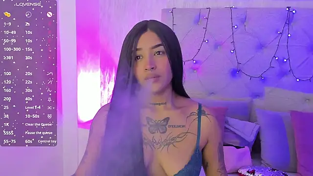 Snapshot of goth_tasha chatting on 10-20-25, 07:58 goth tasha online show from 10-20-25, 07:58