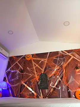 DanielaMedinaa online show from 10-30-25, 10:28