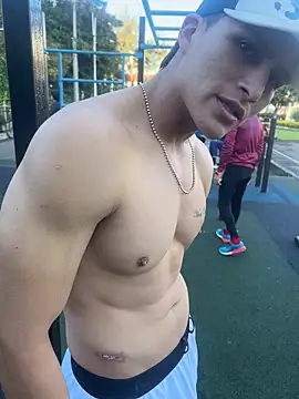 MaxxxSteil online show from 04-01-26, 12:28