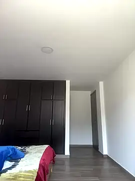 MaxxxSteil online show from 09-17-25, 05:04