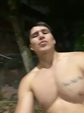 MaxxxSteil online show from 02-22-25, 04:18