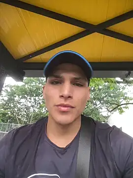 MaxxxSteil online show from 03-04-25, 08:49