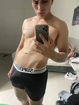 MaxxxSteil online show from 03-18-25, 09:34