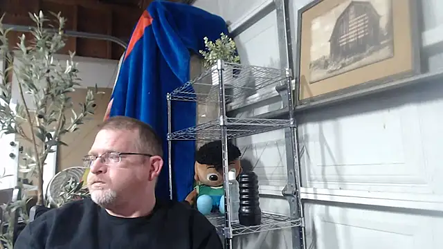 Randomoldguy615 online show from 02-28-25, 01:15