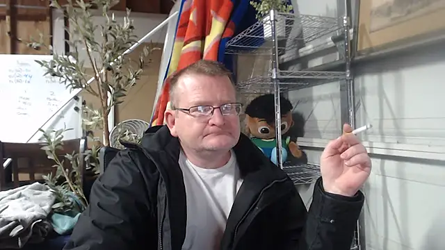 Randomoldguy615 online show from 03-06-25, 01:05