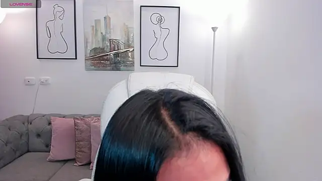 Snapshot of Ivyy_Moon_ chatting on 02-27-26, 05:40 Ivyy Moon online show from 02-27-26, 05:40