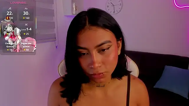 Ivyy Moon  online show from 09-19-25, 03:32